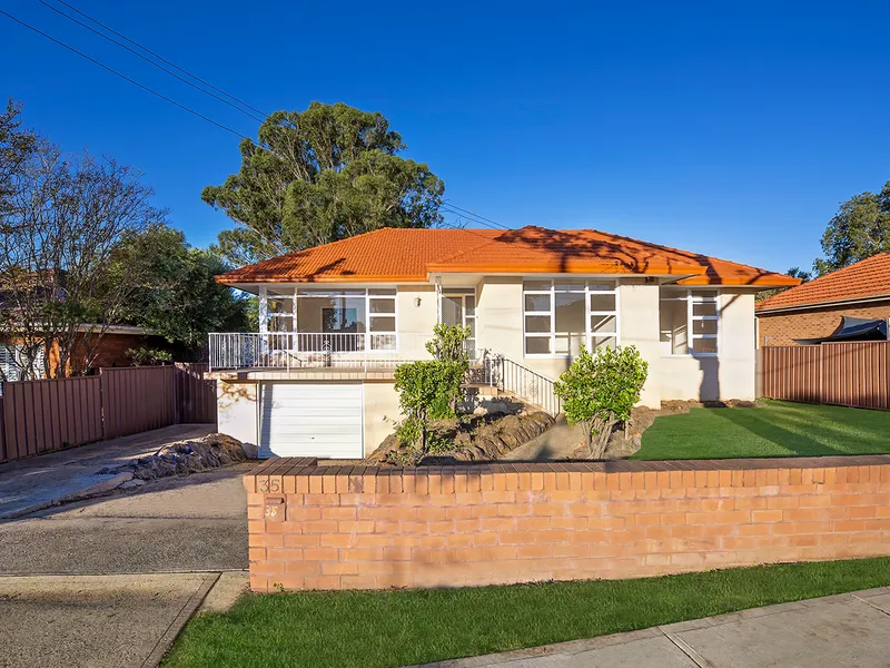 LARGE FAMILY HOME