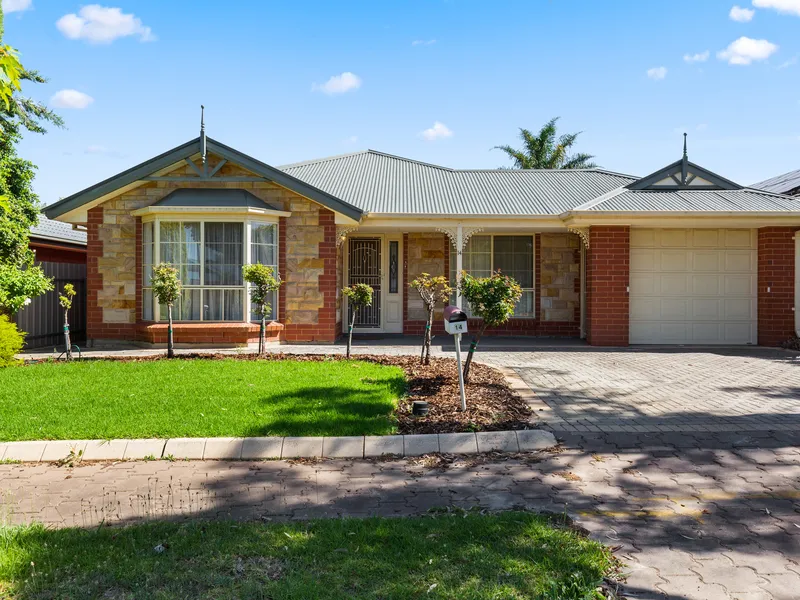 Spacious 5 Bedroom Home in fantastic location