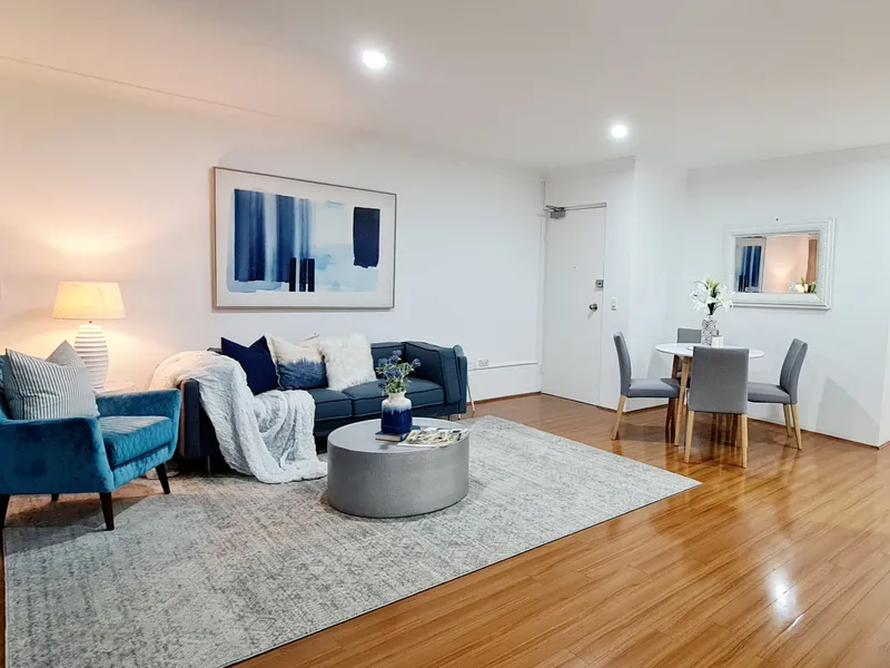 Spacious 3 Bedrooms apartment plus 2 Baths and Parking for SALE in Hurstville