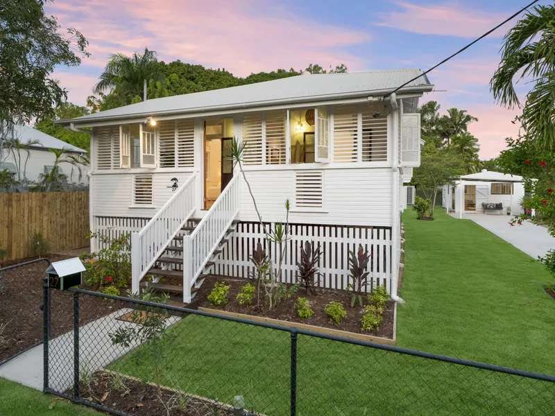 Wonderland of old and new