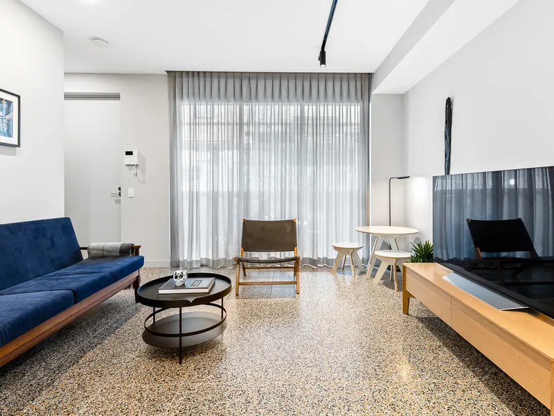 EXCEPTIONAL, ULTRA MODERN AND SUN DRENCHED APARTMENT