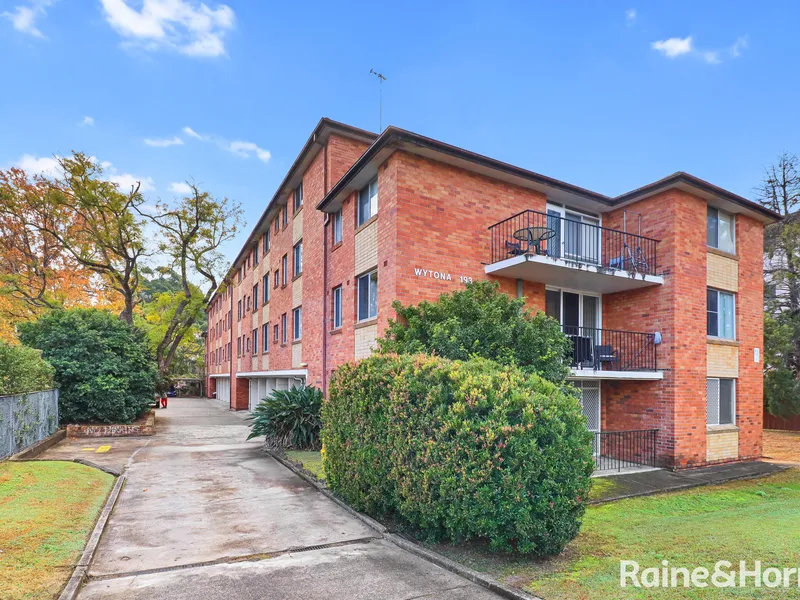 Spacious Two Bedroom Apartment