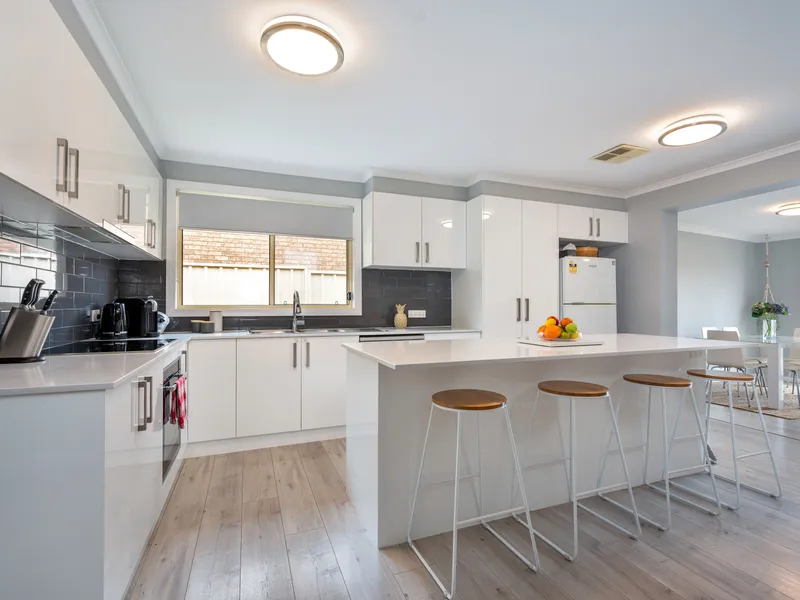 RENOVATED FAMILY HOME ON HUGE BLOCK WITHIN WHISPER QUIET CUL-DE-SAC!