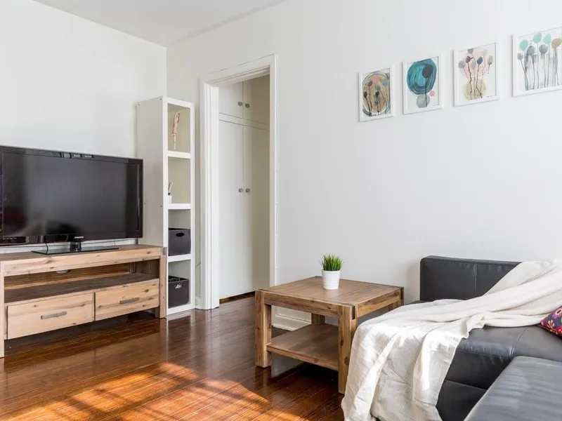 Fully furnished perfection in the heart of St.Kilda -