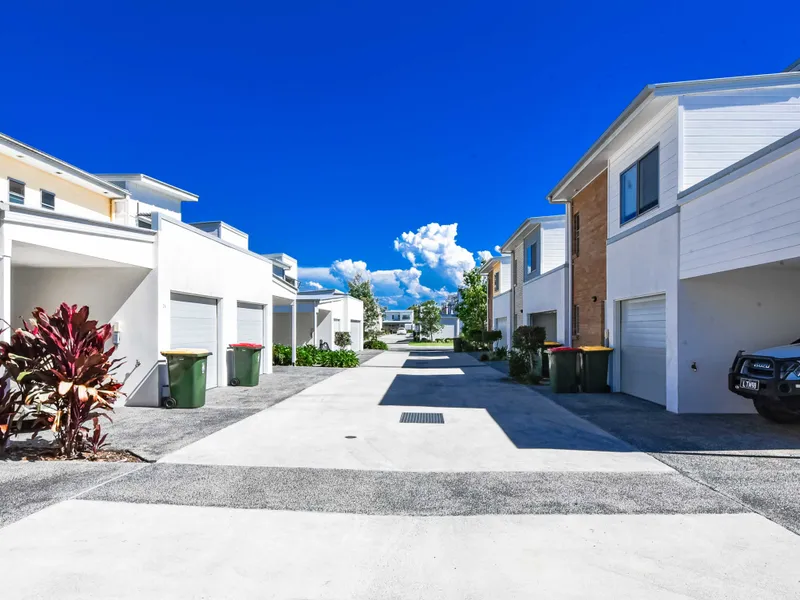 Great investment! Great location! Great bargain!