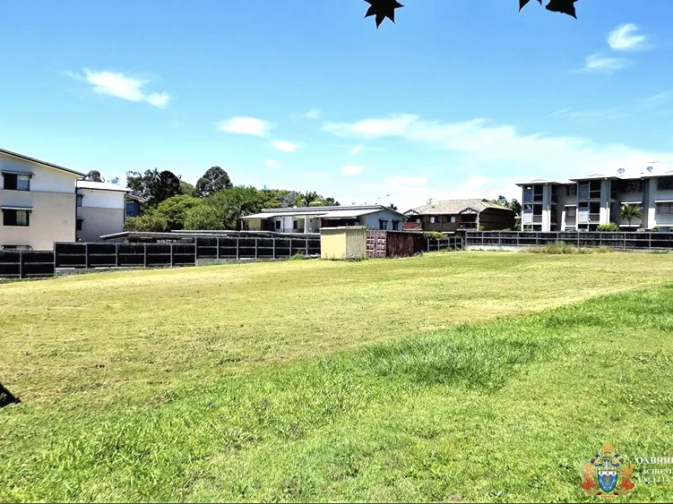 HUGE DEVELOPMENT OPPORTUNITY ON A CLEARED 2,137M SITE!