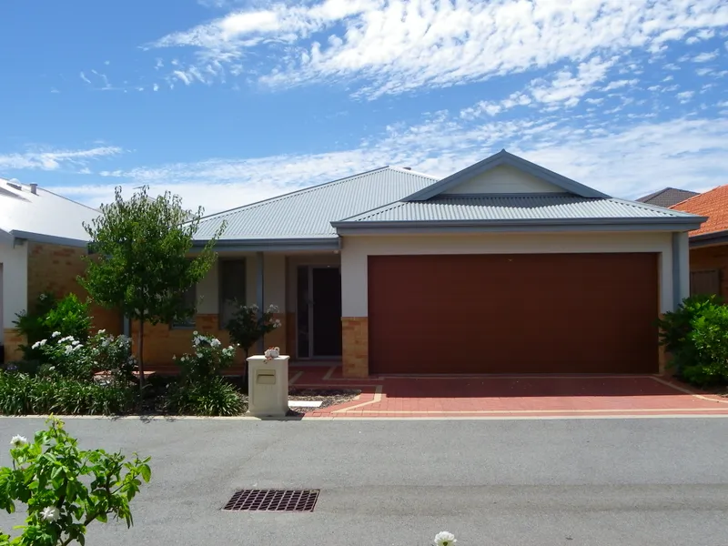 Lattitude Lakelands Resort Living