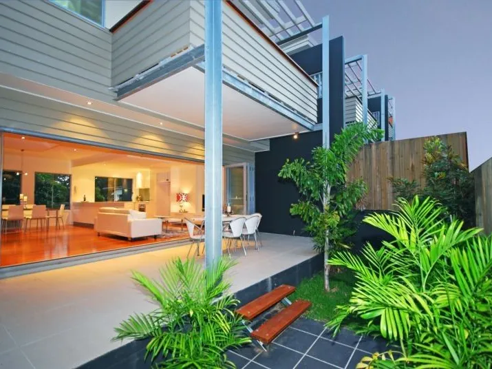 Immaculate townhouse in prime location