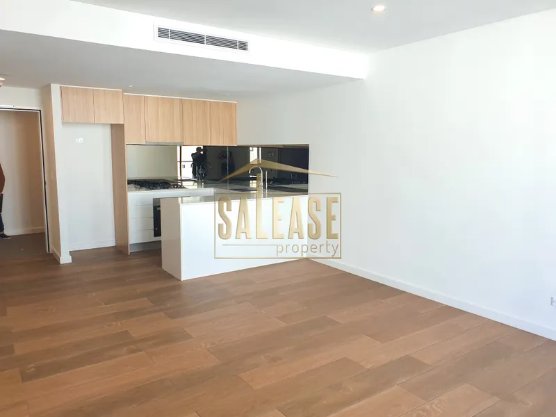1 bedroom plus huge study room for lease in Campsie