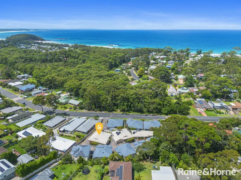 FREE STANDING VILLA IN NARRAWALLEE