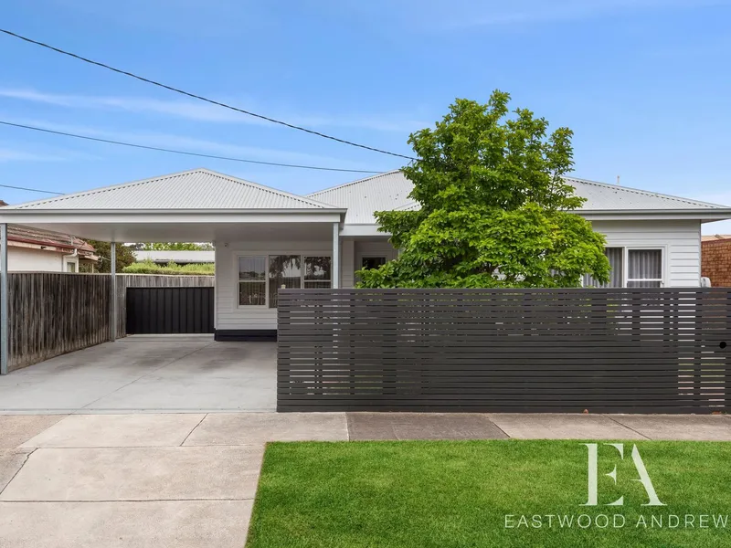 Your Dream Home On The Fringe Of East Geelong