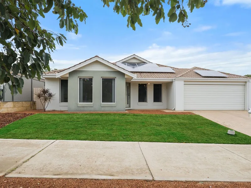 Tranquil Setting/Immaculate Home