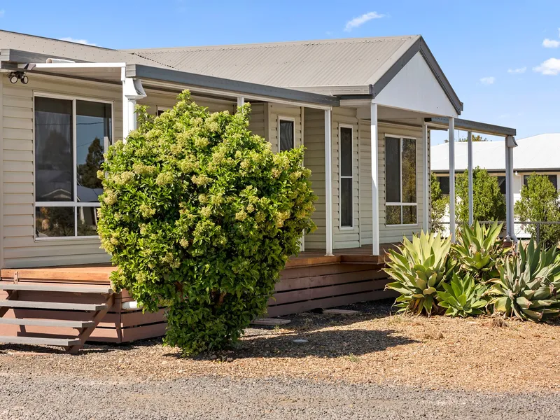 The ideal trifecta........ location, modern home & large shed