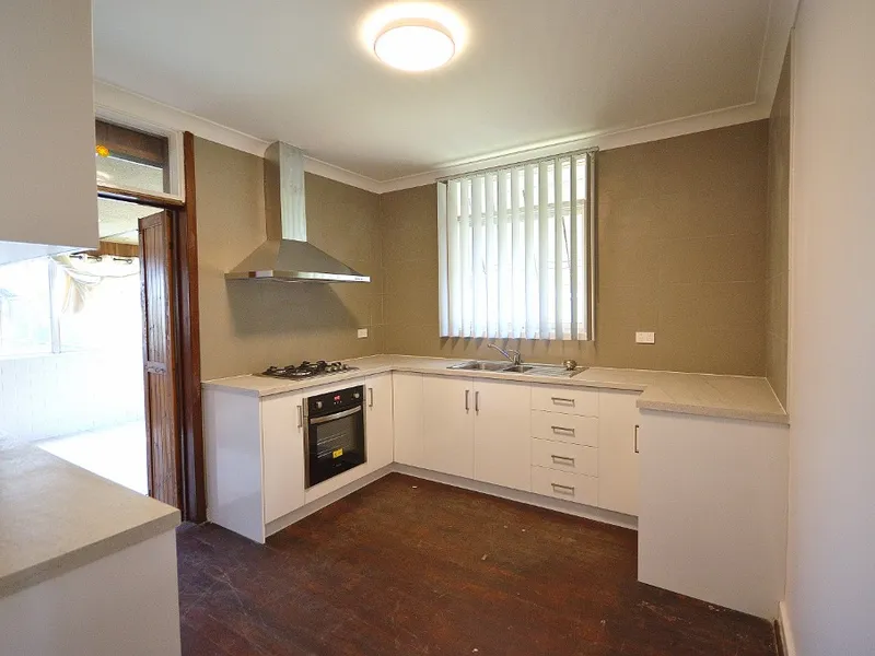LARGE 3 BEDROOM HOME BOASTING VALUE, SIZE AND LOCATION