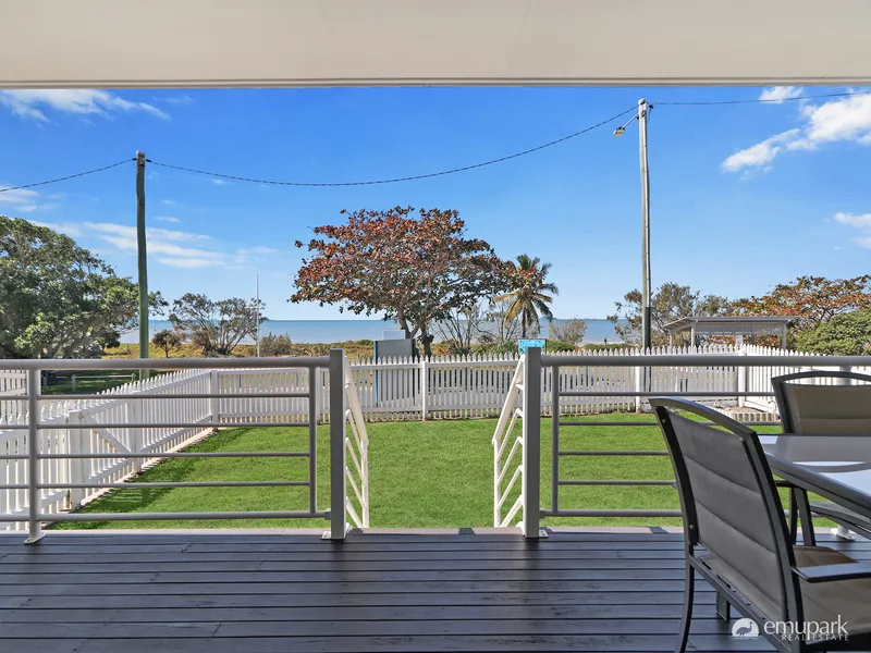 Tranquil Beachside Living!