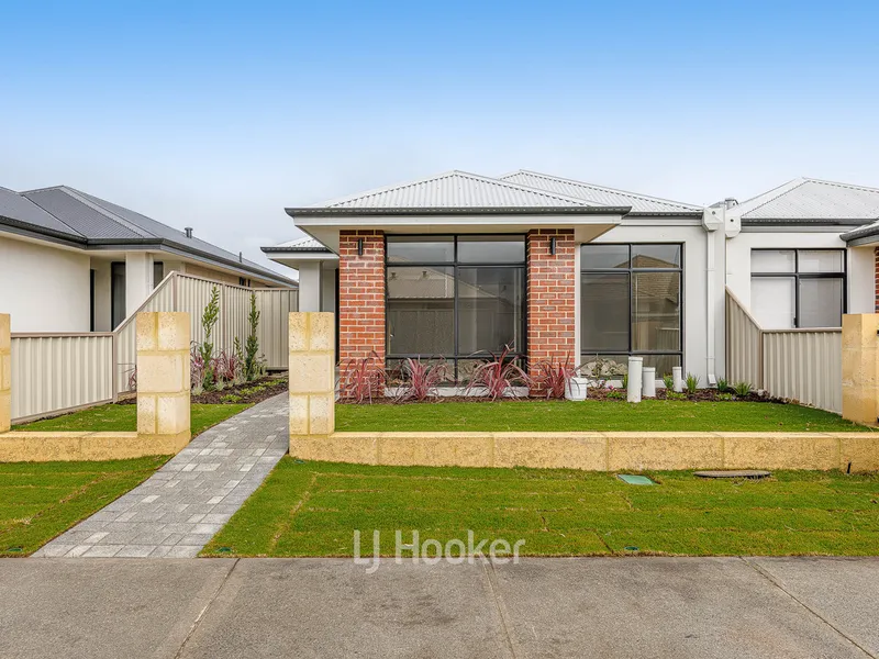 BRAND NEW, completely finished turn key in Treendale!