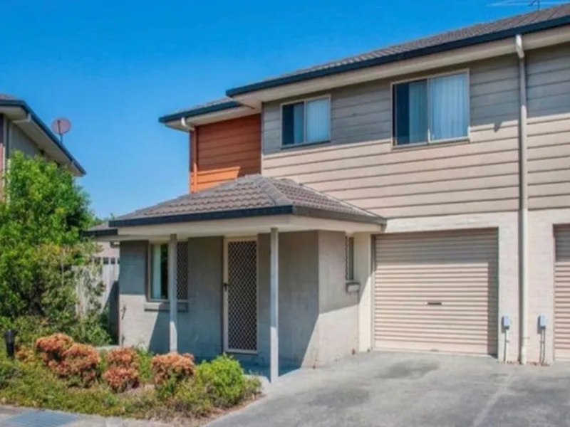 nice location , close by shop and school