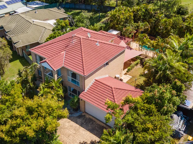 PUBLIC AUCTION - DECEASED ESTATE