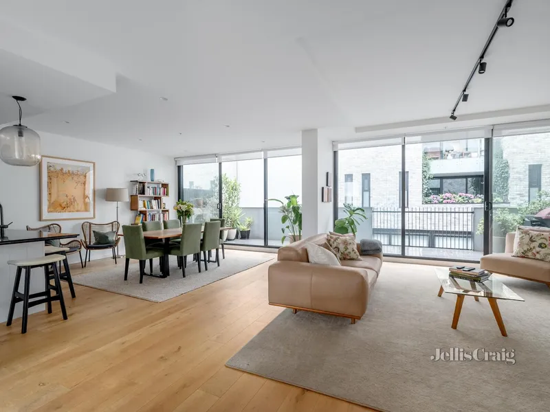Extraordinary space, lifestyle and location