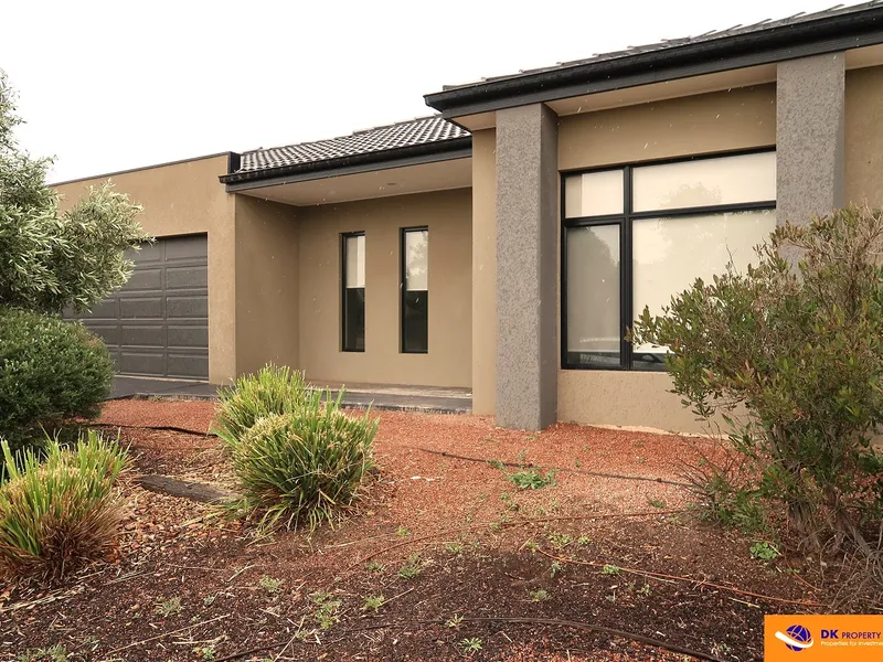 3 Bedroom House in Excellent Location in Tarneit