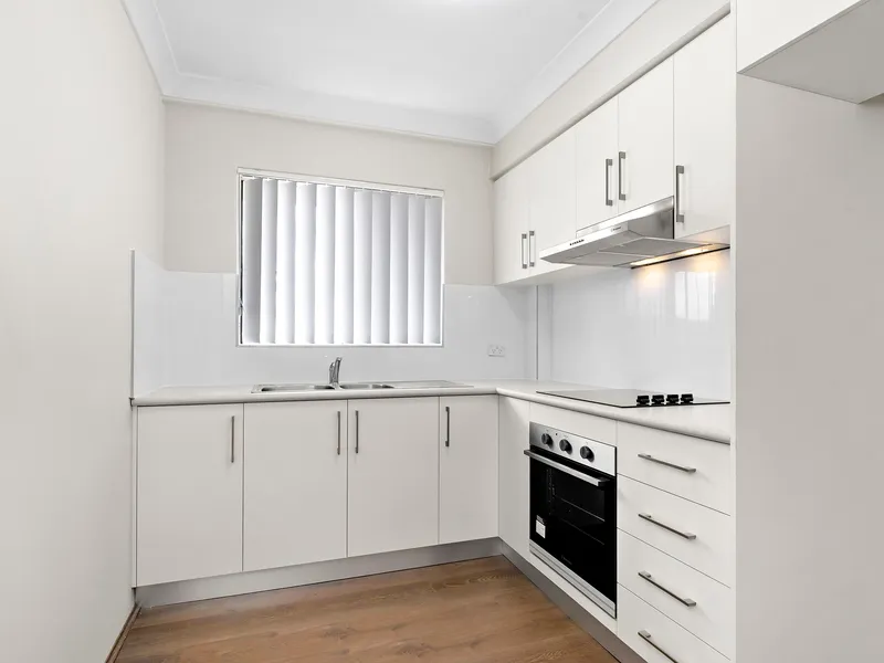 Freshly Renovated Unit 
