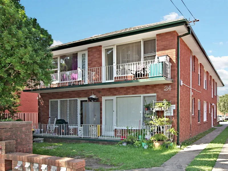 Great location renovated two bedroom unit