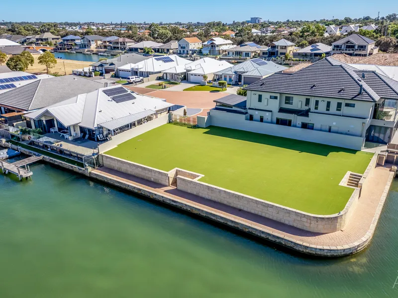 THE LOCATION OF YOUR DREAMS!