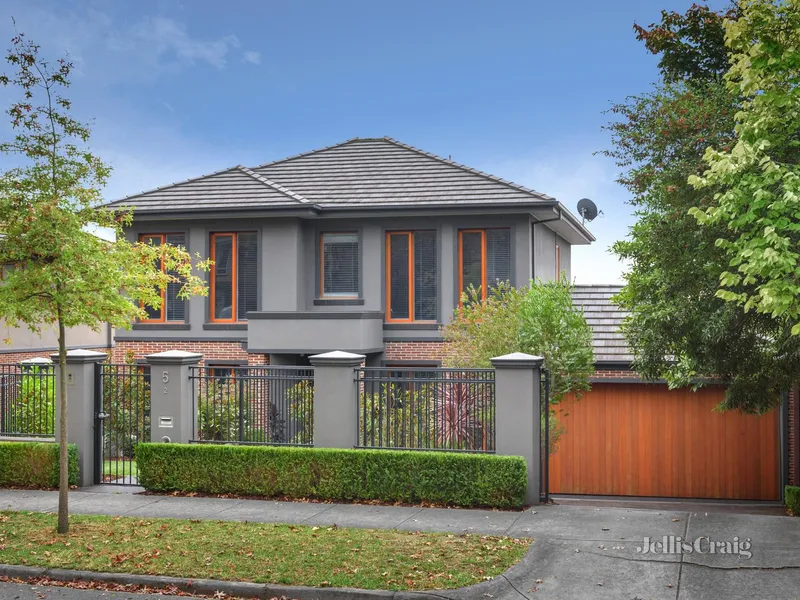 Extra-spacious executive living