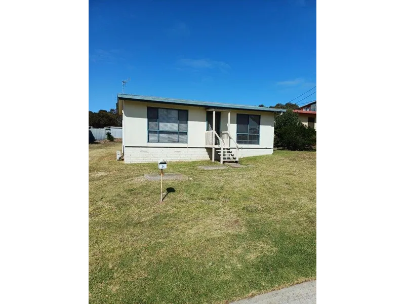 TWO Bedroom home in sought after location, close to everything including beach.