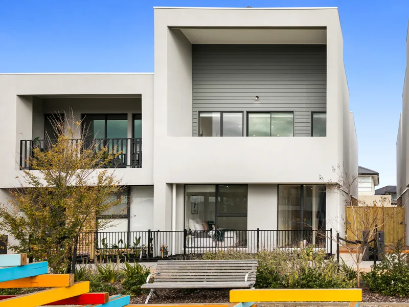 BRAND NEW PORTER DAVIS TOWNHOME