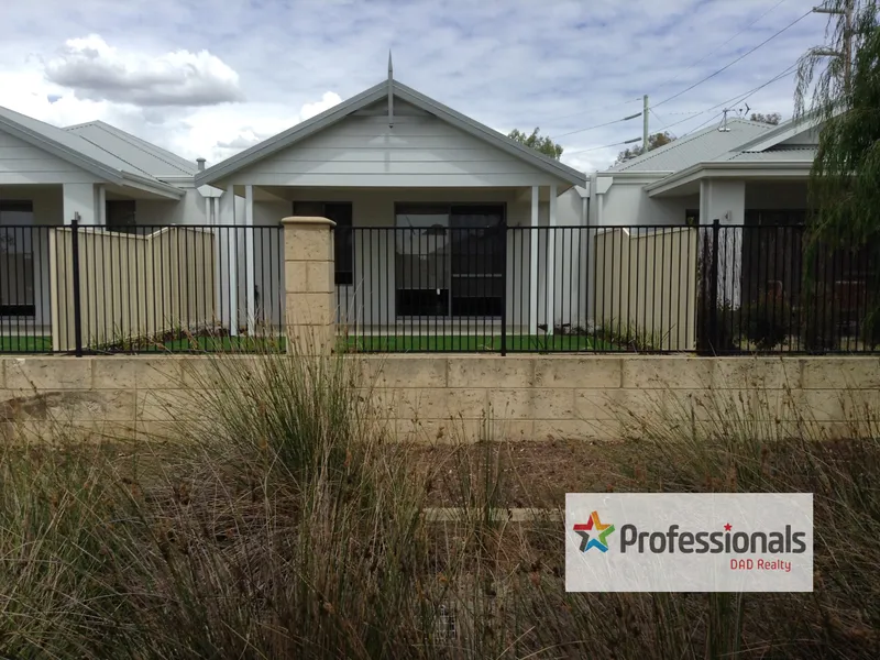 Neat as a pin close to Farmer's Market