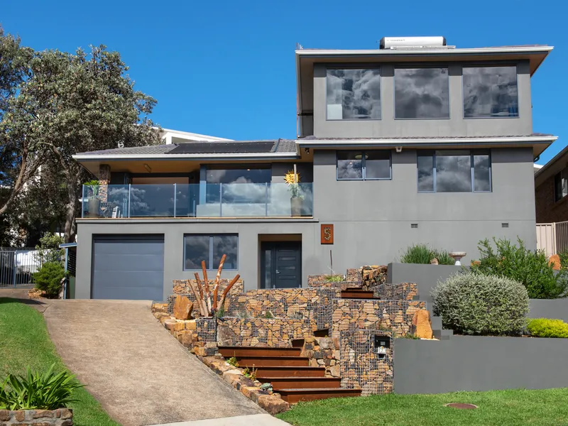 Seaside Living with Water Views