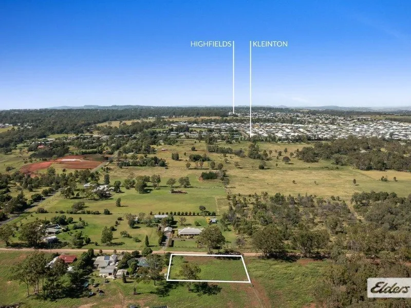 Peaceful Country Style Living with the Convenience of City Living