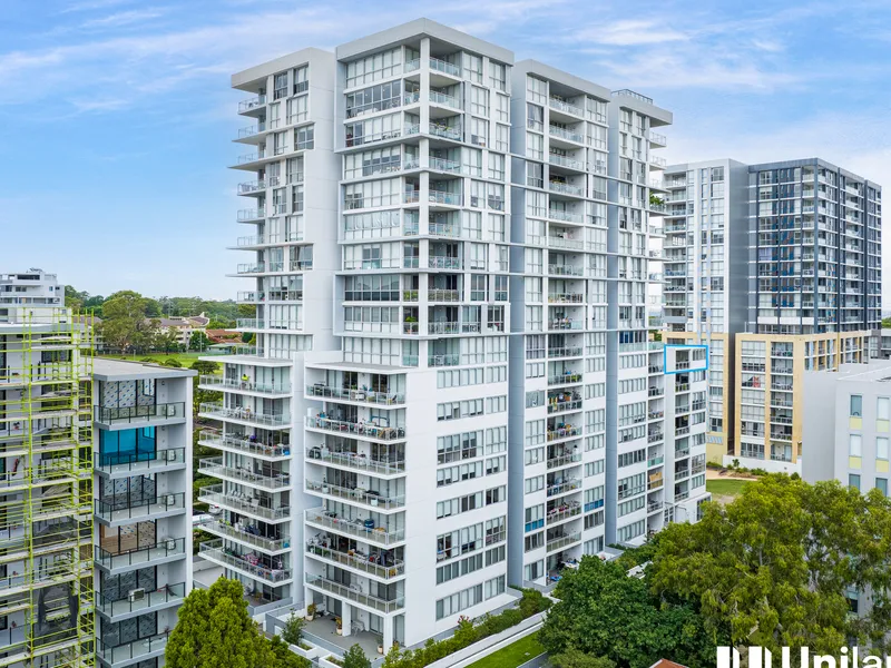 Unparalleled lifestyle 1 bed with Spacious Study | Comfort and Convenience