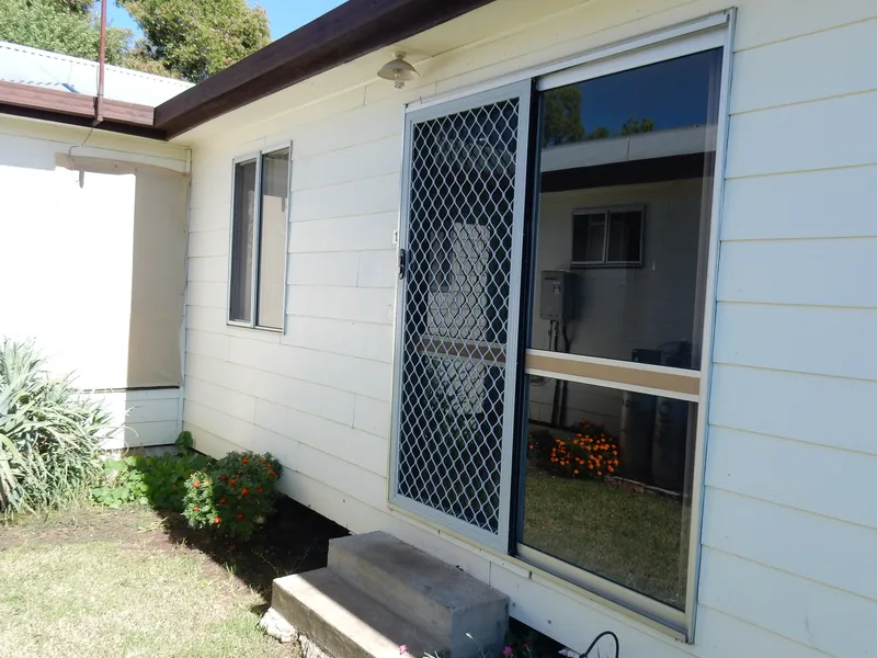 Cheap Tidy Unit, Convenient Location