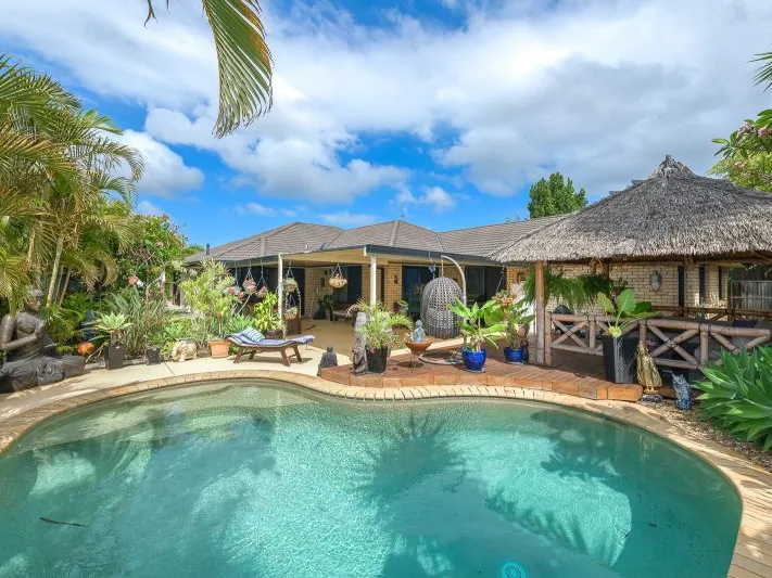Feel Good Large Family Home