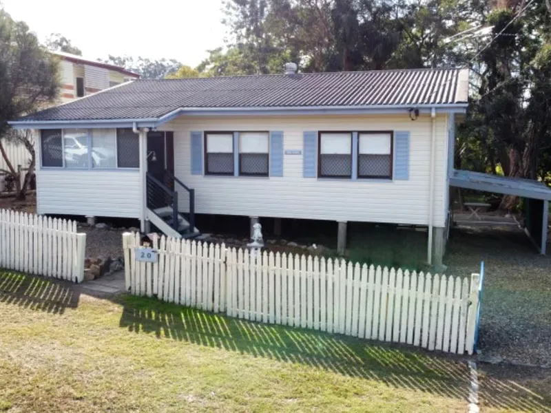 ENJOY THE PEACEFUL NATURE STRIP FROM YOUR BACK DECK