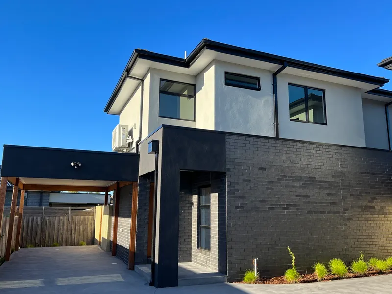 Opulent Style, Secluded Privacy and Architecturally Designed