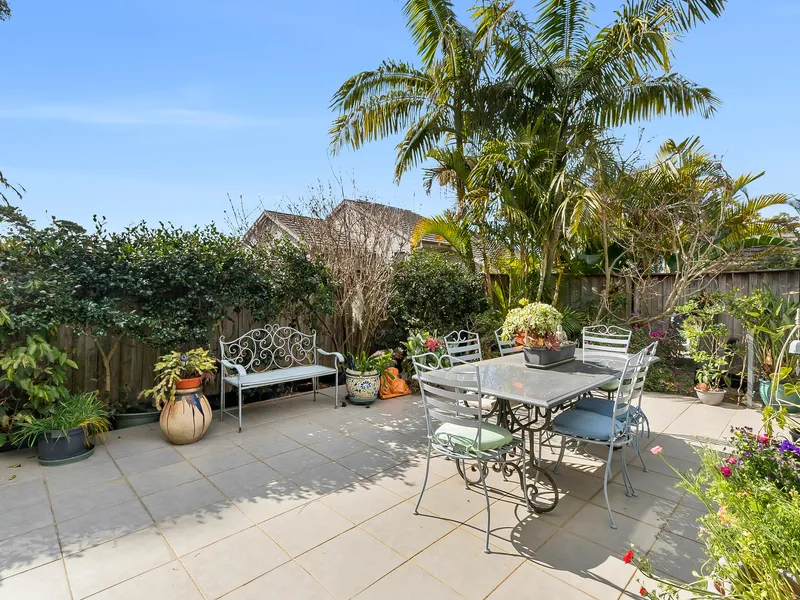 Inspect Saturday & Wednesday from 12.30 pm by appointment only