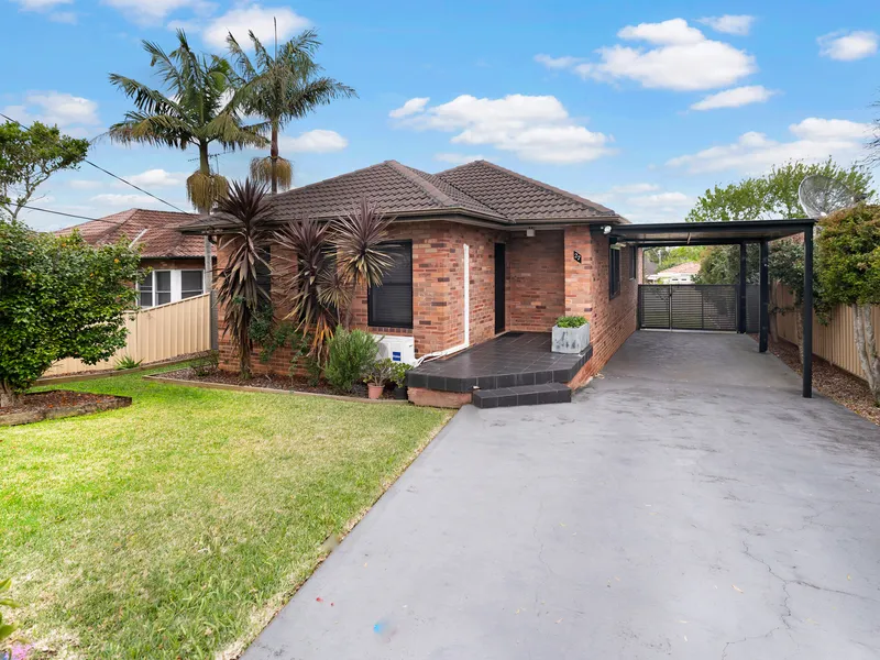FULL BRICK HOME WITH POTENTIAL | 575SQM