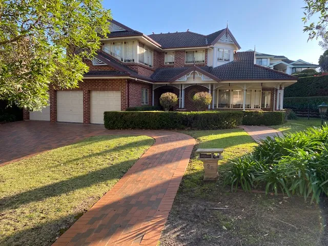 LAWNS AND GROUND MAINTENANCE INCLUDED