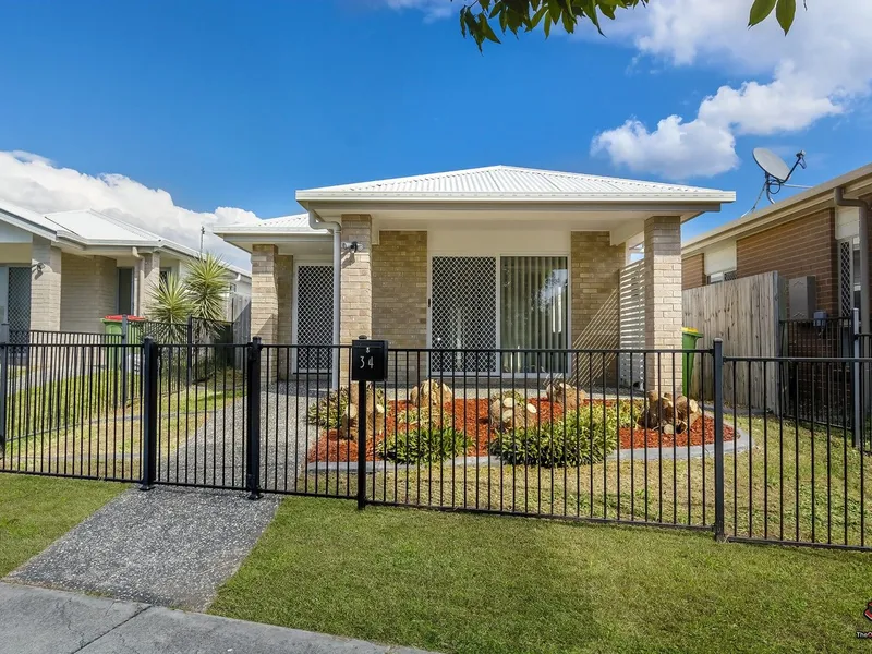 COSY LIVING AT PIMPAMA