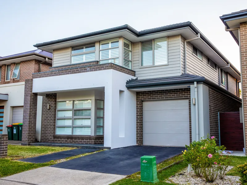 Premium 4 Bedroom Clarendon crafted family home 