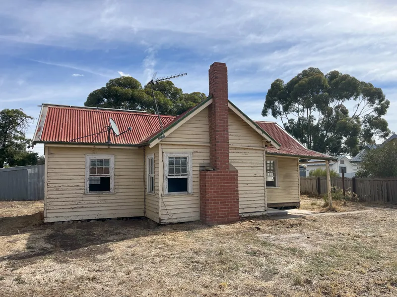 3 BEDROOM HOME FOR PEOPLE ON A BUDGET