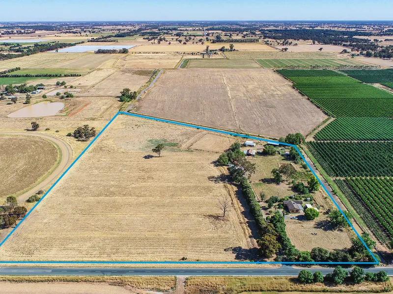 PERFECT SIZED HOBBY FARM, 4 BED HOME, CONVENIENT LOCATION!