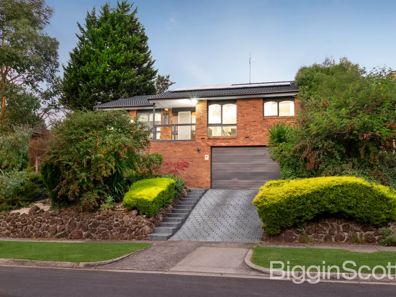 Bright Family Home in East Doncaster Secondary Zone