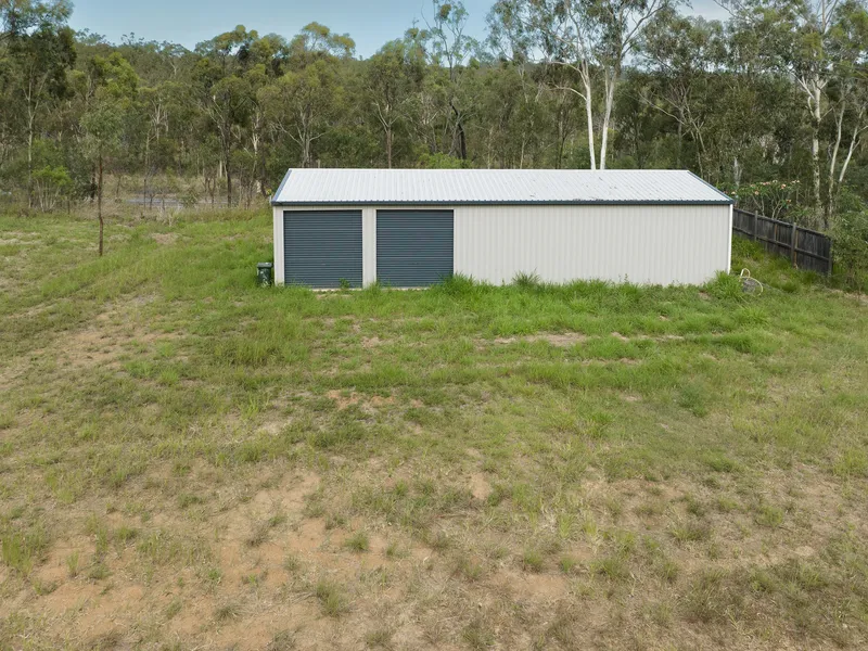 5 ACRE BLOCK IN BEECHER - BIG SHED + DAM