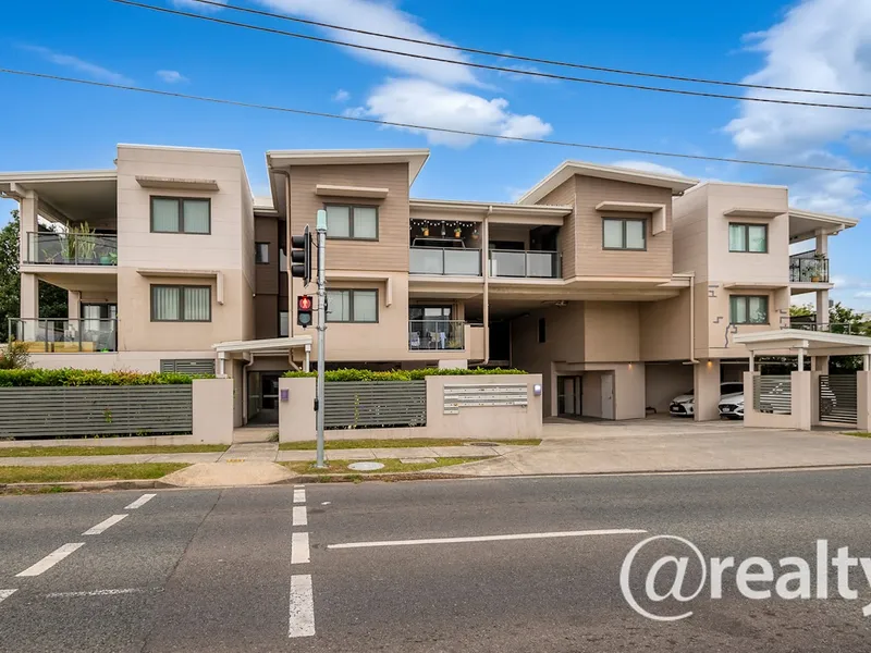 Stylish Everton Park Apartment with a Fabulous Location