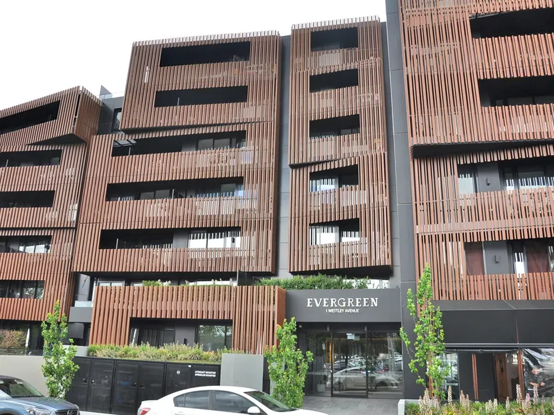 Ideally placed within Ivanhoe