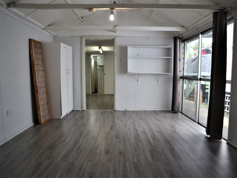 Well-Kept one Bedroom Granny flat in the Heart of Northmead